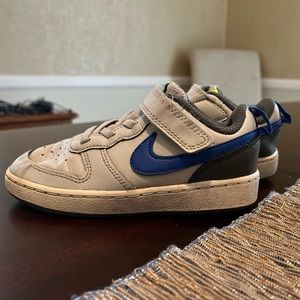 Nike Court Borough Low 2 Sneakers